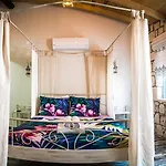 Mavi Ruezgar Alacati (adults Only) 호텔 4*