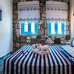 호텔 Mavi Ruezgar Alacati (adults Only) 4*
