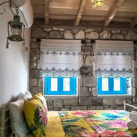 Mavi Ruezgar Alacati (adults Only) Hotel