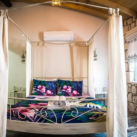 Mavi Ruezgar Alacati (adults Only) Hotel 4*
